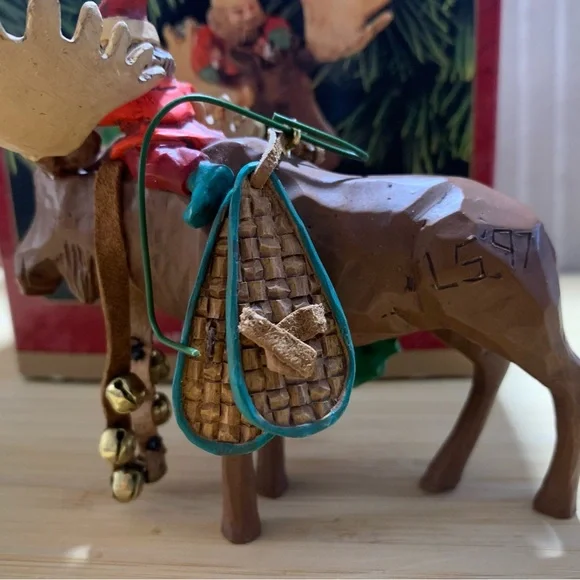 Hallmark Keepsake Ornament | Leading the Way - Picture 5 of 7